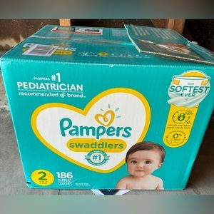 Pampers Swaddlers Size 2 , NEW